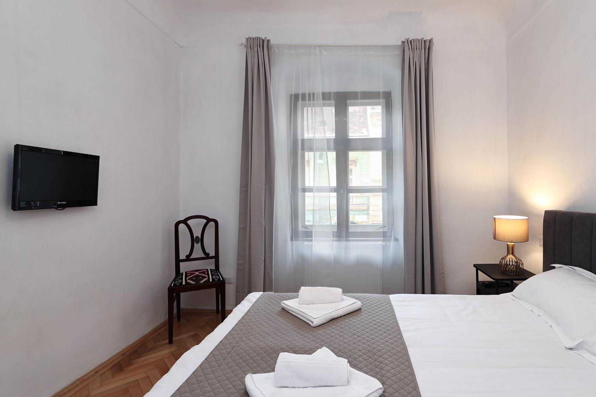 Hirscher Apartments Braşov Habitación foto